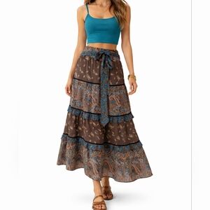 Boho tiered paisley festival hippie Y2K fairy grunge maxi skirt Cato size small